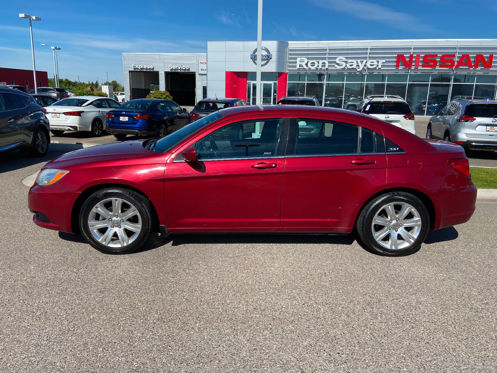 Pre-Owned 2013 Chrysler 200 LX FWD Sedan